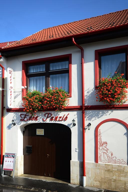 Eden Panzio Bed & Breakfast Eger Eksteriør bilde