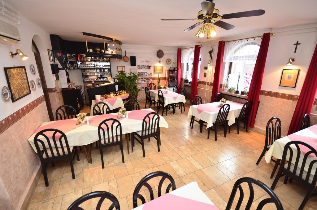 Eden Panzio Bed & Breakfast Eger Eksteriør bilde