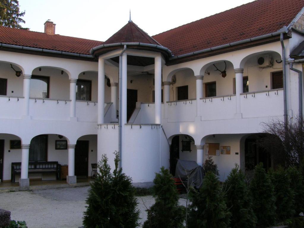Eden Panzio Bed & Breakfast Eger Eksteriør bilde