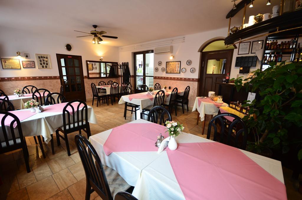 Eden Panzio Bed & Breakfast Eger Eksteriør bilde