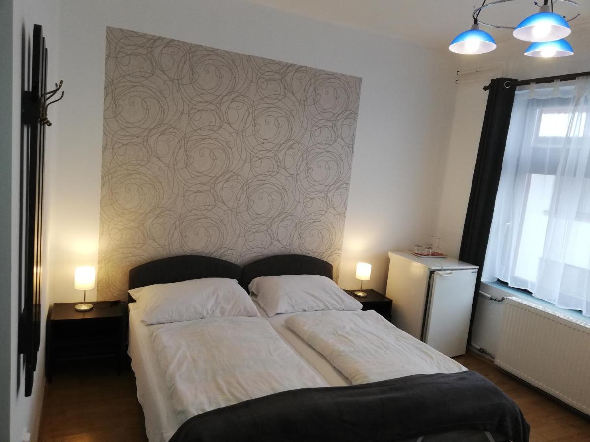 Eden Panzio Bed & Breakfast Eger Eksteriør bilde