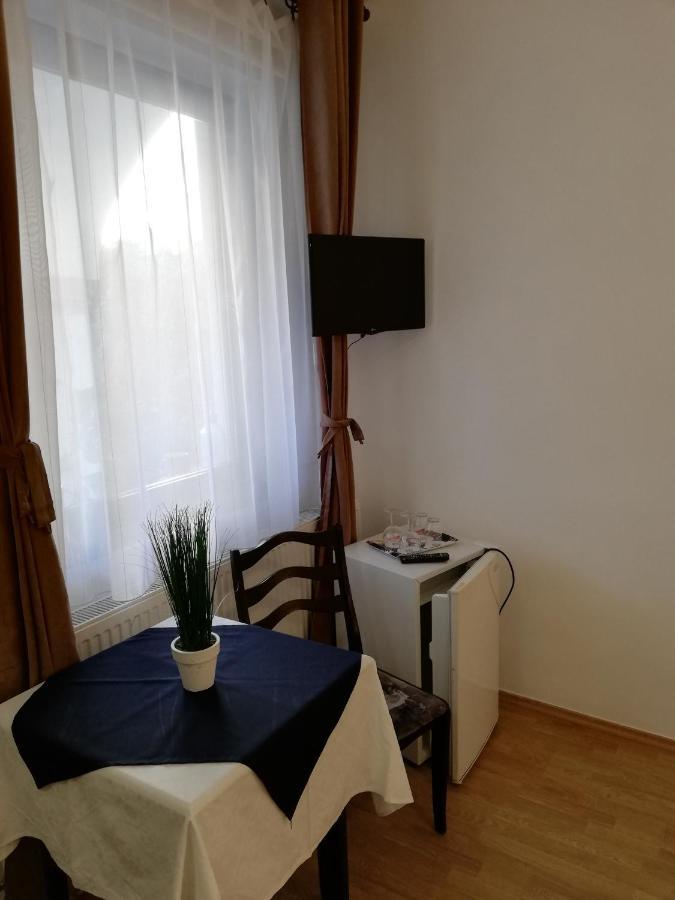 Eden Panzio Bed & Breakfast Eger Eksteriør bilde